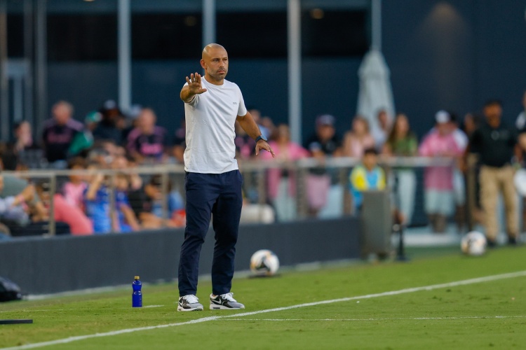 九游官网下载-去年带队首夺美职联！马斯切拉诺：我觉得自己现在已经完全不同了