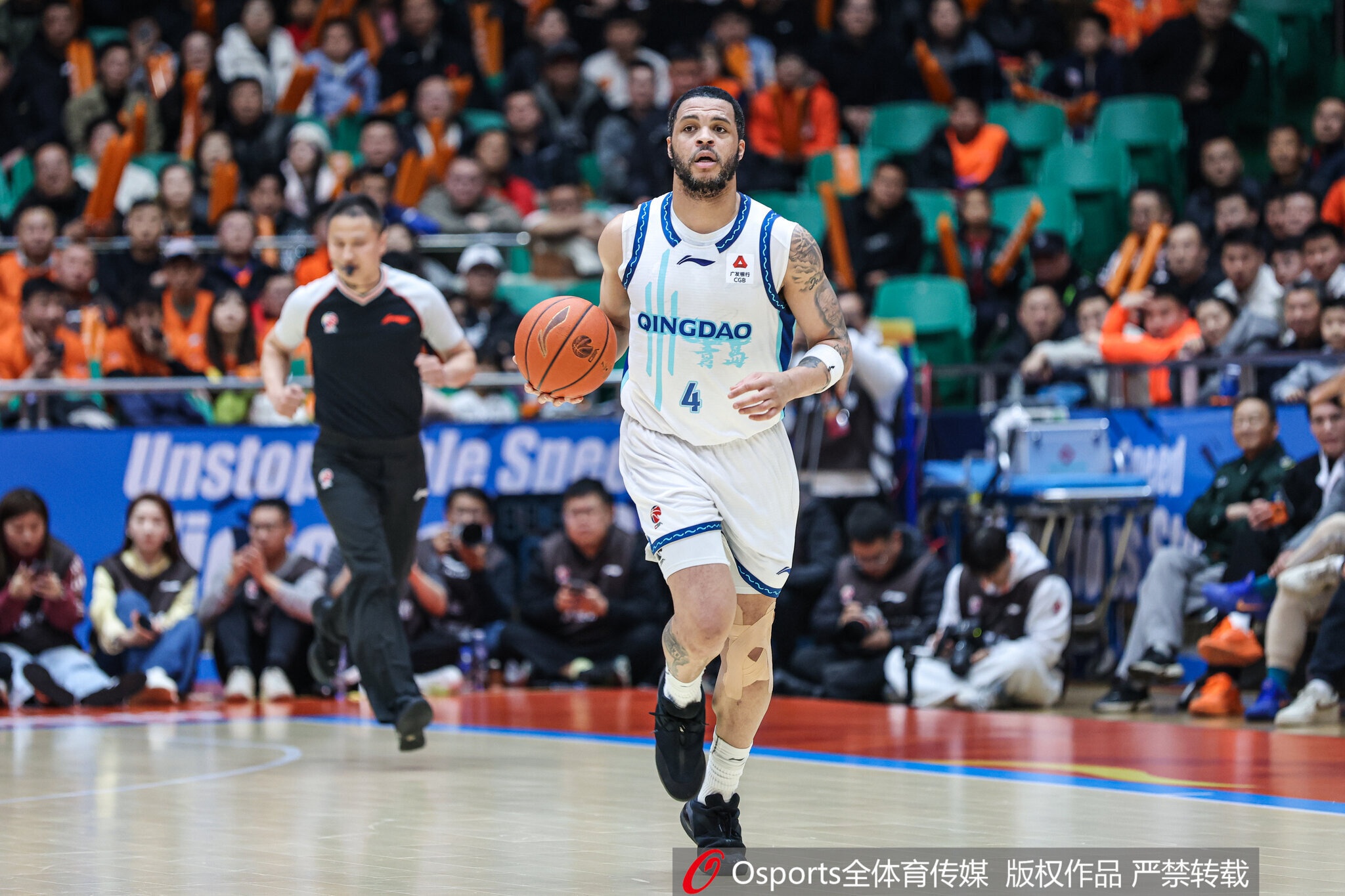 九游官网-媒体人：支持刘维伟批评韦瑟斯庞 作为运动员 首先应该控制情绪